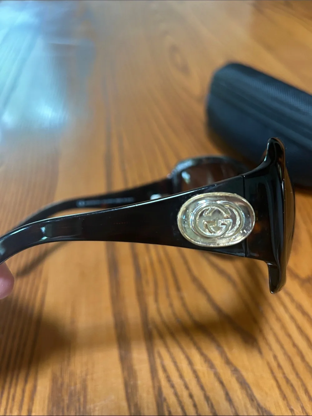 Gucci Oversized Brown Frame Wrao-around Sunglasses with Brown Gradient Lenses